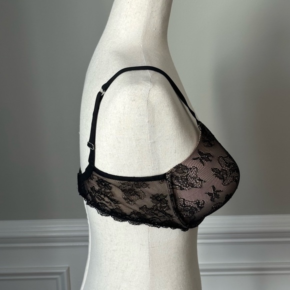 Victoria’s Secret BioFit Padded Full Coverage Bra Nude with Black Lace size 36D - Picture 2 of 10